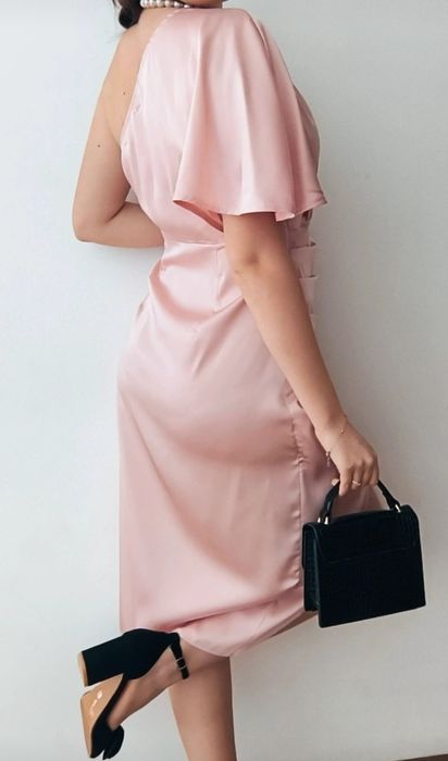 Rochie roz pudra