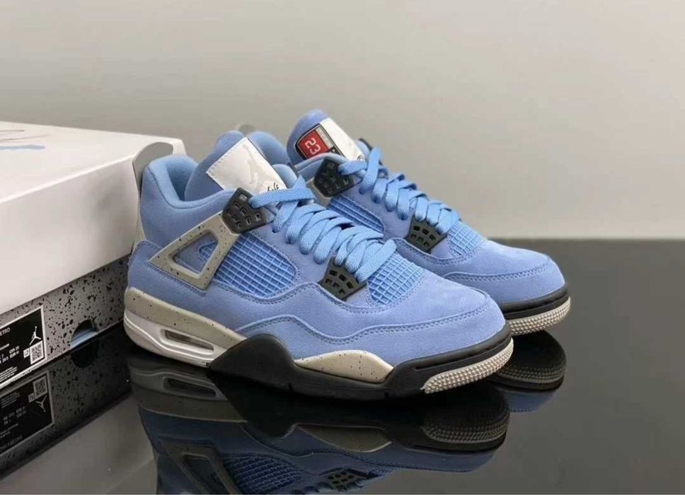 Air Jordan 4 - University blue - 39