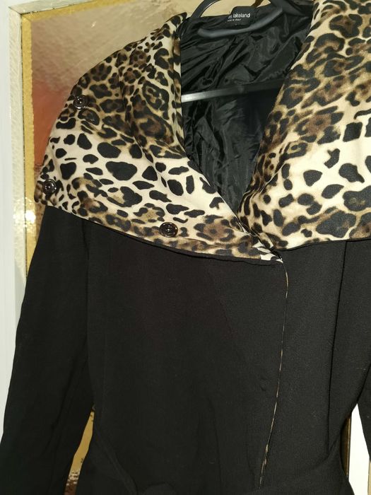 Стилно италианско палто с яка от окраска на ягуар James iakeland