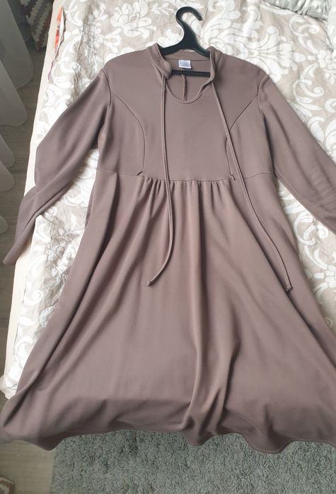 Платье для  беременных и кормящих.