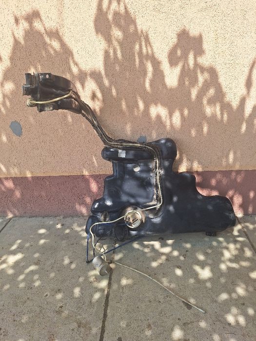 Vând Rezervor combustibil VW Bora – complet cu gura de alimentare