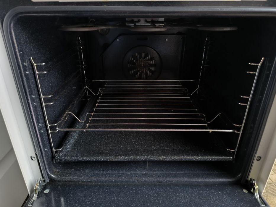 Свободно стояща печка Heller EHF 548/08 B