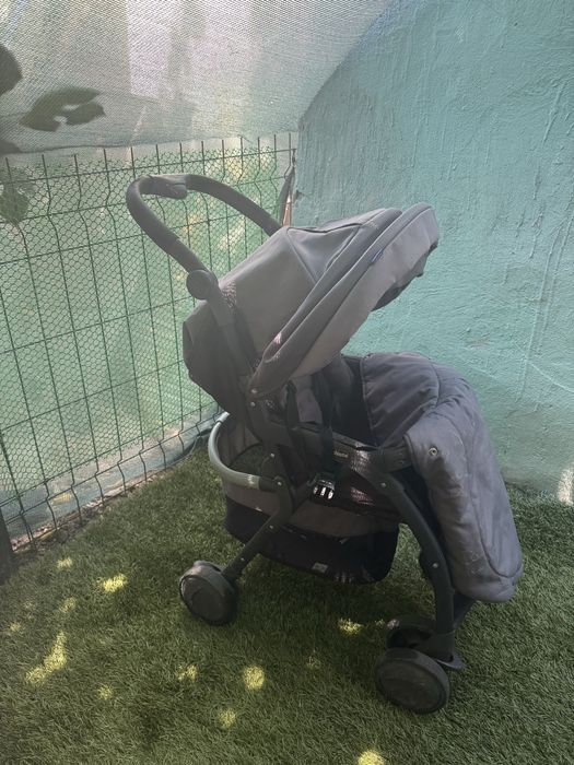 Продам коляску chicco