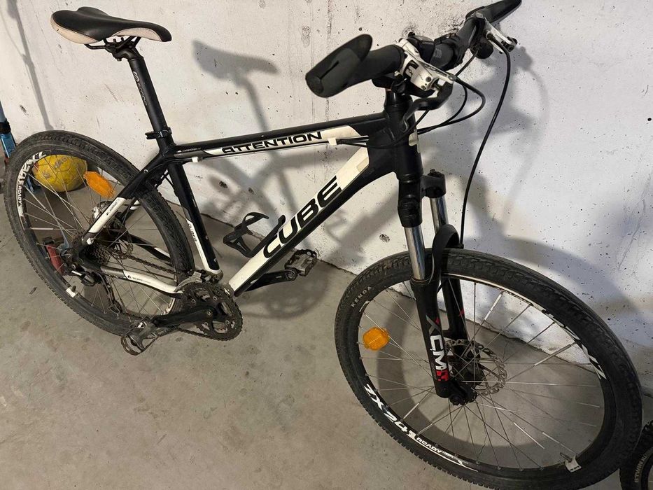 Bicicleta CUBE - MTB