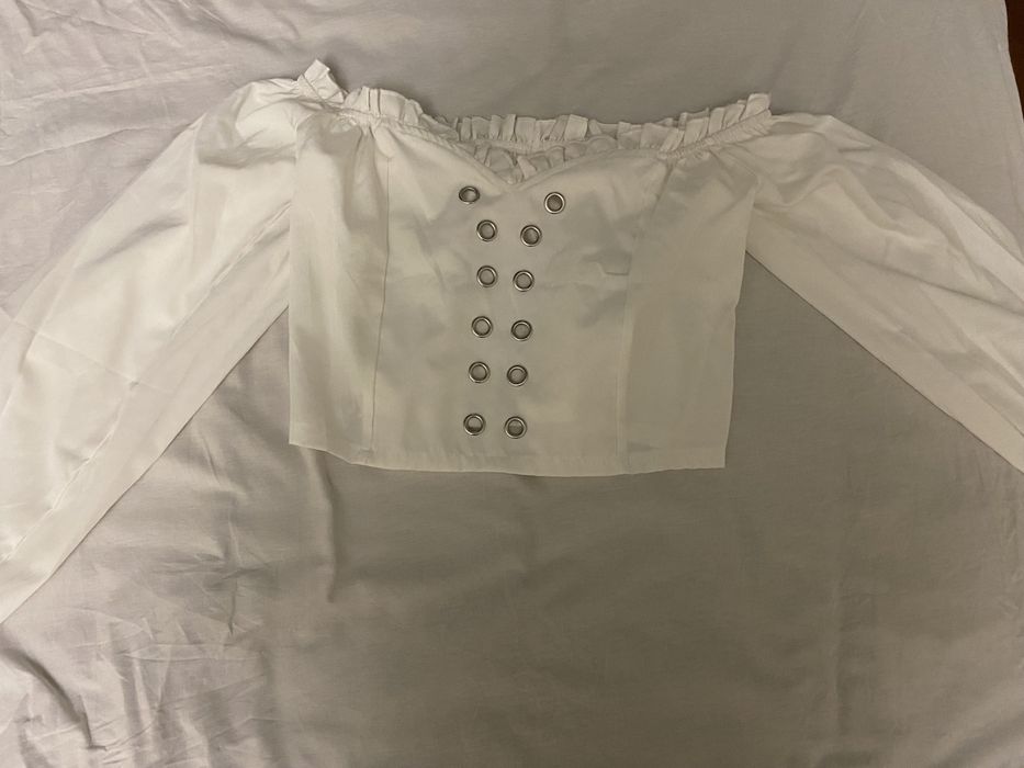 Топ с длинными рукавами