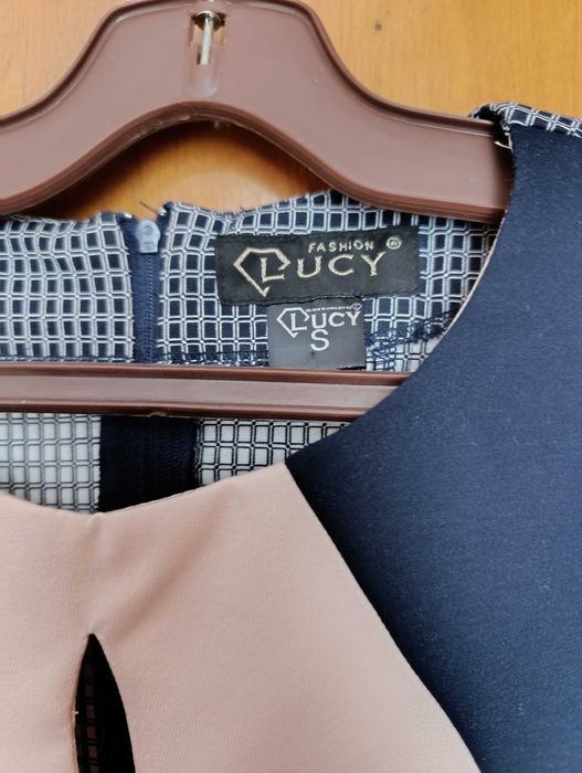 Официални дамски рокли