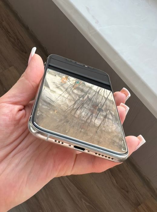 Продам iPhone 11 Pro 256GB