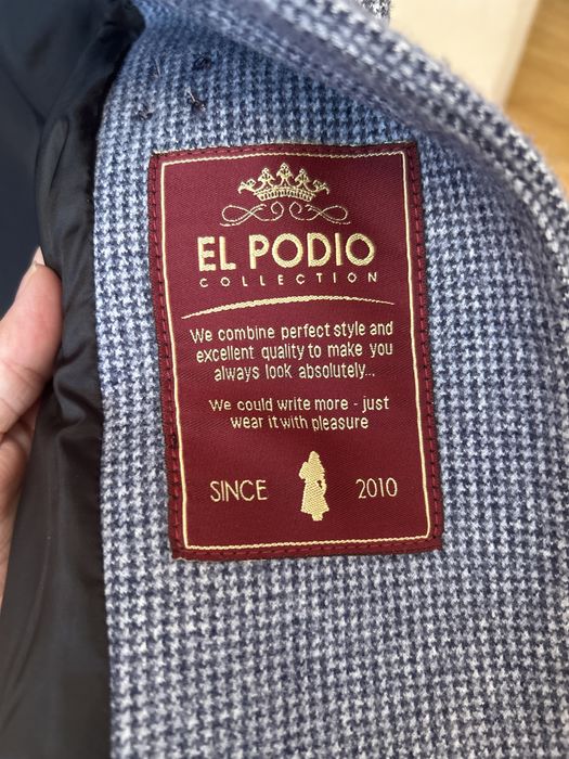 Продается пальто осень -весна