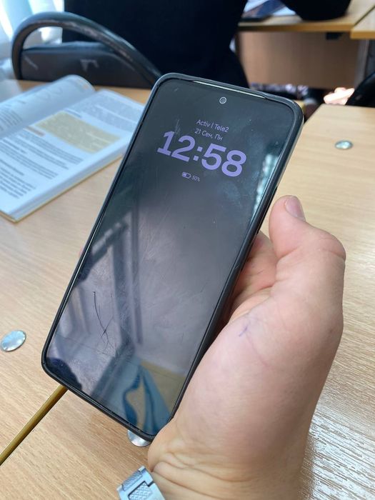 Продам телефон редми 13