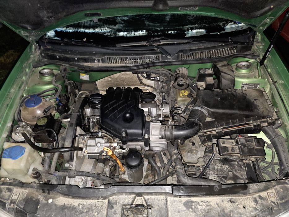 Vând/dezmembrez golf 4 ,motor 1.9 sdi .