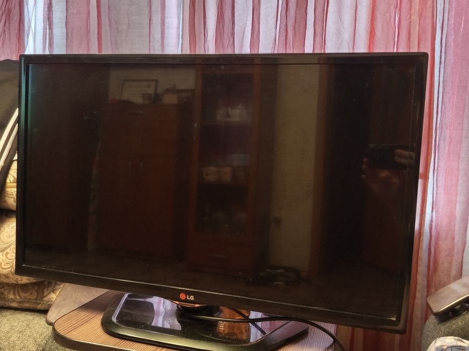 Продам телевизор фирмы LG