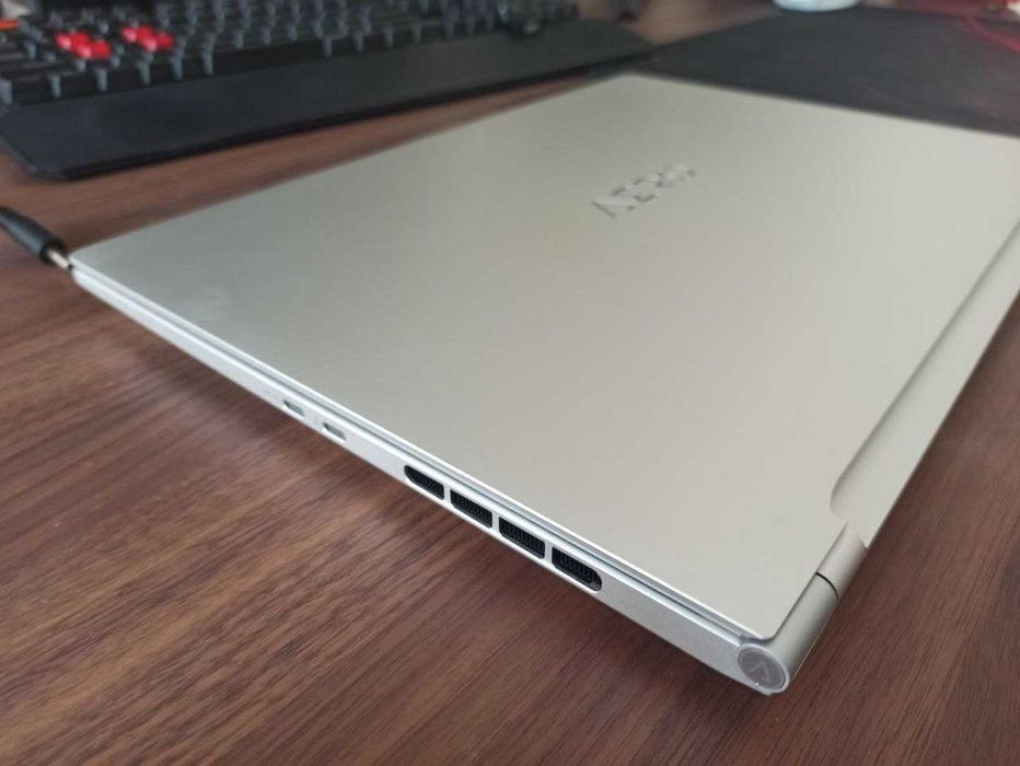 Gigabyte AERO 16 BSF-73KZ994SO (i7-13700H, 64GB, 1Tb, 4070, 4k, OLED)