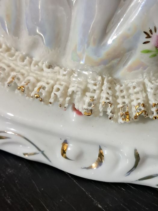 Настолна порцеланова лампа