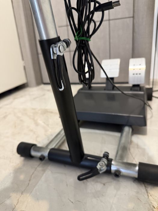 Thrustmaster T300 RS GT Edition + стойка