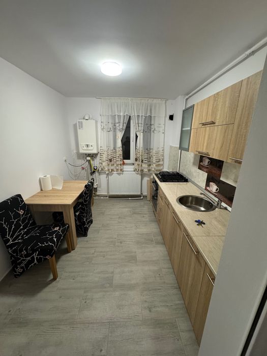 Apartament 2 camere de închiriat