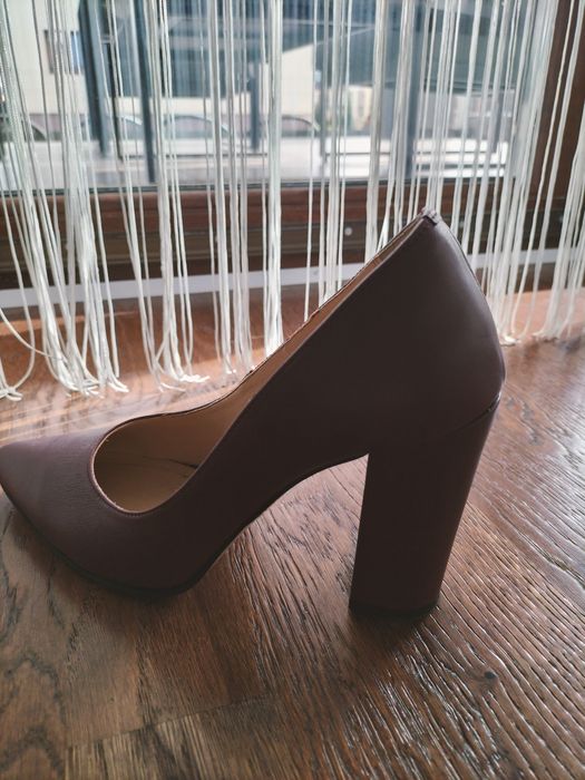 Pantofi piele mărimea 38