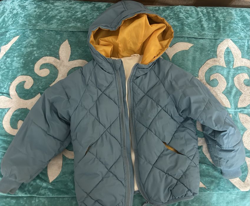 Продам осеннюю куртку