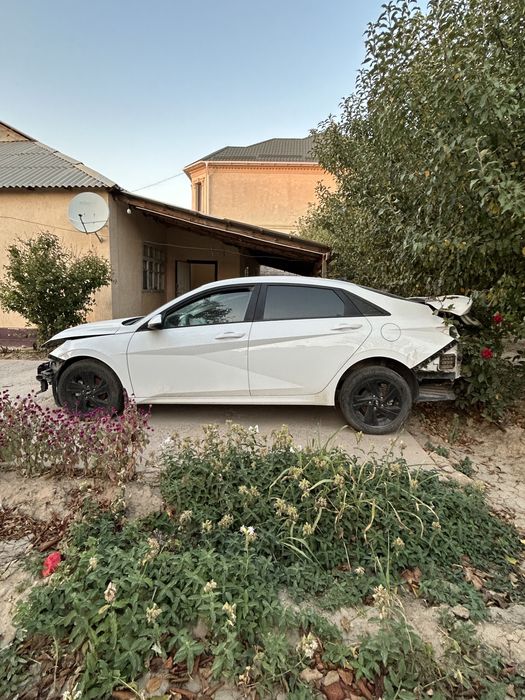 Машина  елантра 2021