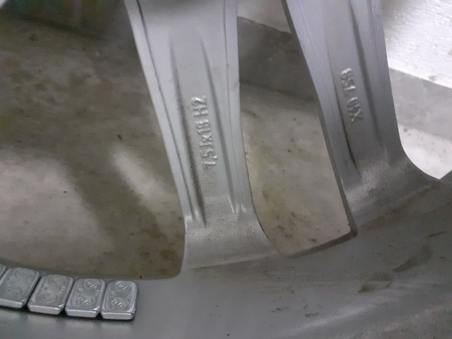 Джанти VW със зимни гуми  18 цола