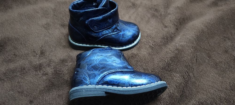 Весенняя обувь на девочку