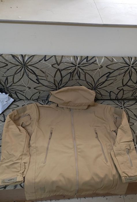 Ново тактическо Soft Shell яке