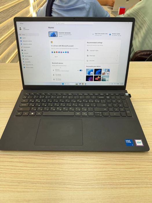 Dell 15 Pro Essential
