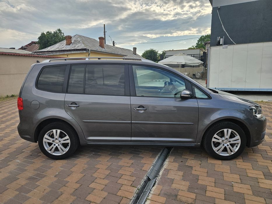 Vw Touran 2011 ~2.0d 140 Cp /7 Locuri/klima/Senzori 360°/Park Assist/