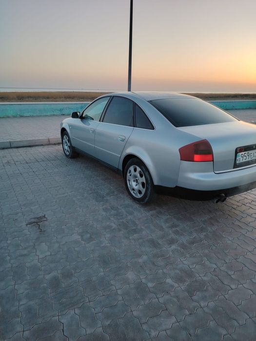 Ауди горбатый 2001 год