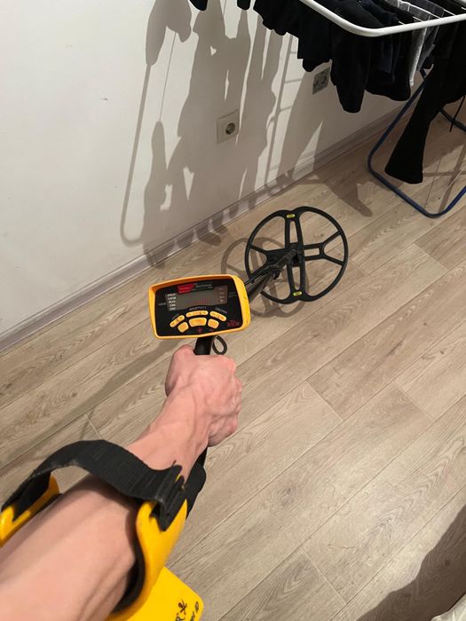 Метал искатель в идельном сос