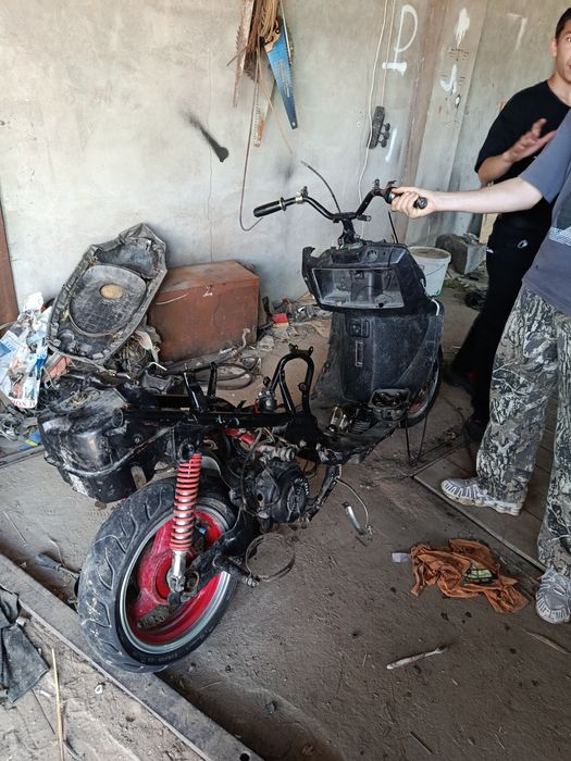 Продам мопед на запчасти