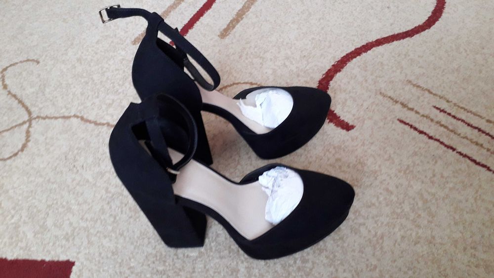 Босоножки женские новые , размер 39-40