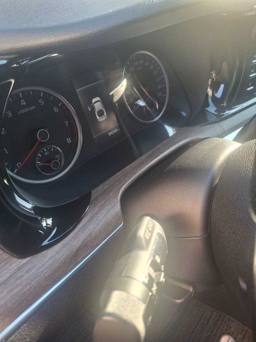 KIA  K5 NAQdga va variantga