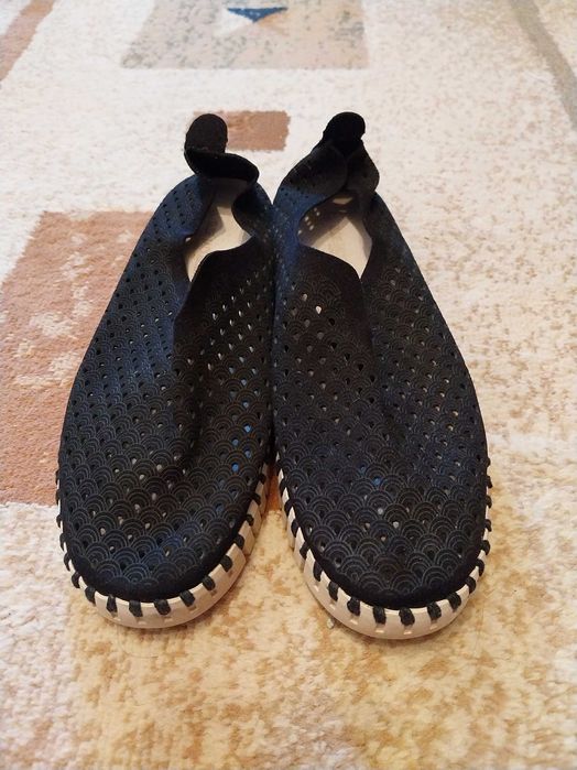 Обувки модел "Tulip" на Ilse Jacobsen