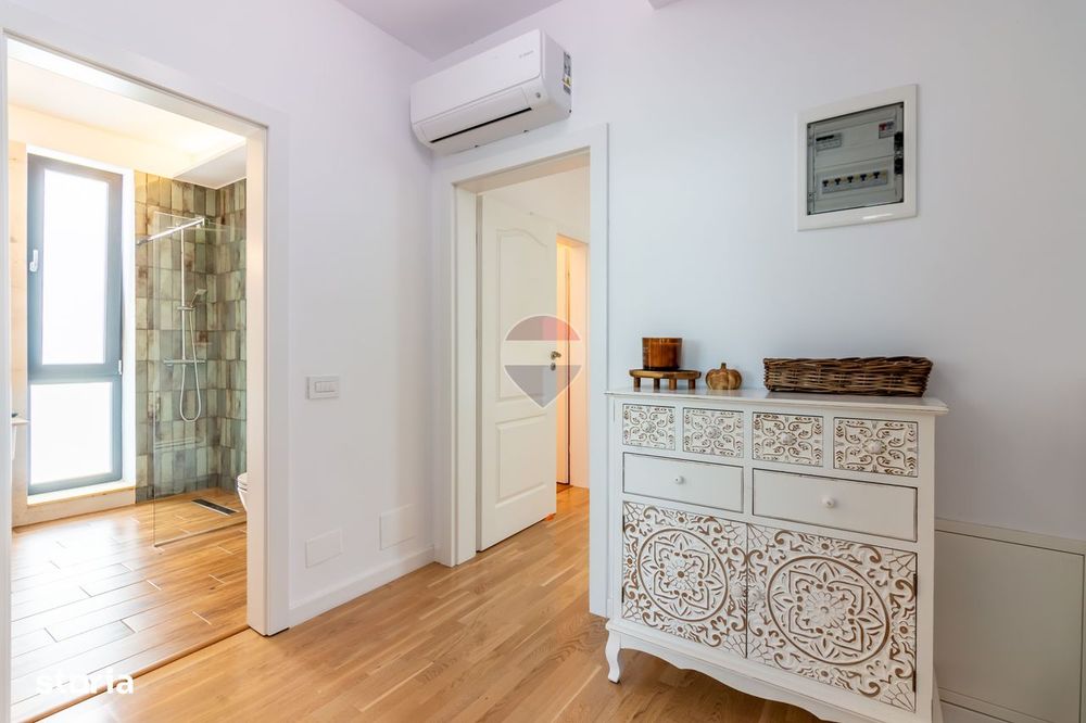 Casă / Vilă cu 5 camere de vanzare in Mogosoaia, 200 m pana la padure