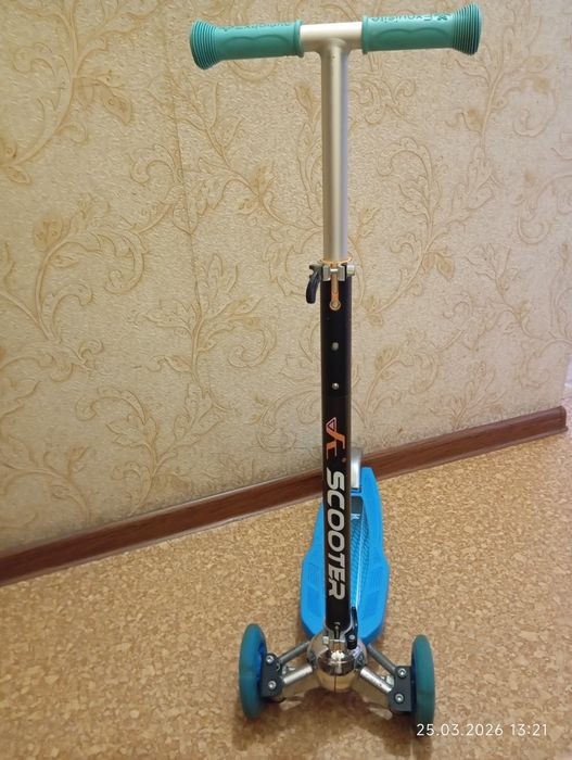Продам Детский Самокат