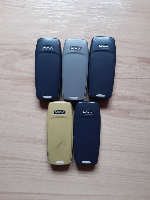 NOKIA 3310 мобилни телефони работещи, без батерии и със зарязни у-ва 4 броя