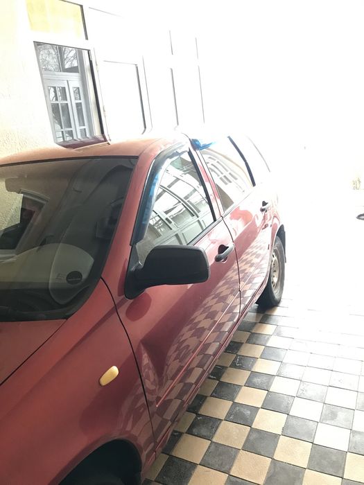 Lada Kalina (Universal)