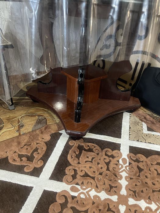 Продам стол из настоящего дерева