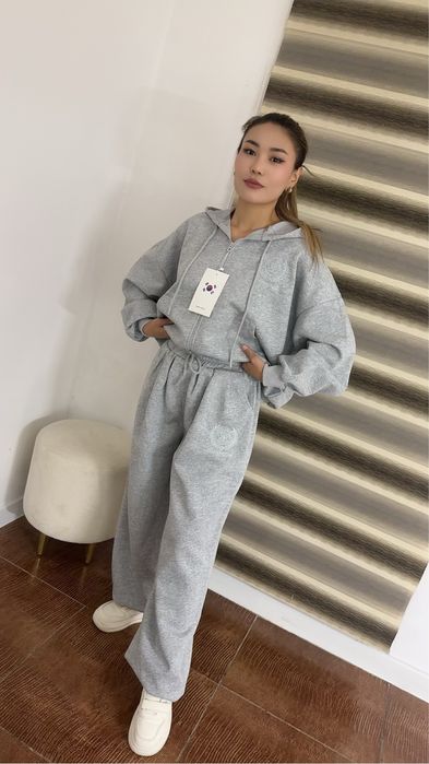 Продам женские одежды