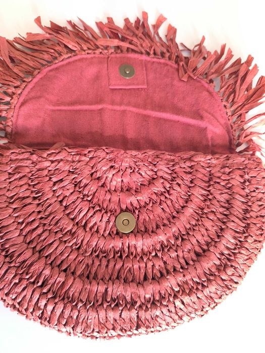 Нова чанта "клъч" в Бохо стил