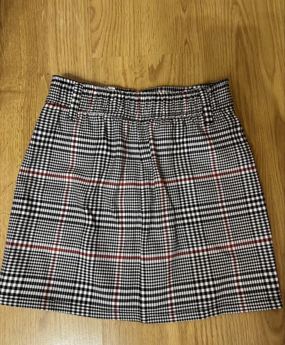 Пола Bershka XS размер