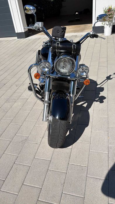 Suzuki Intruder C109R(VLR 1800)