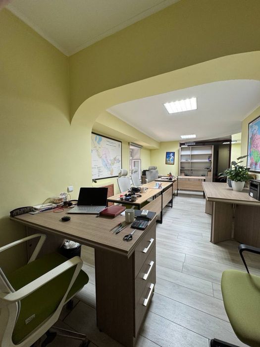 Lacoste Ц-1 , нежилое помещение с площадью 125кв.м Юнусабадский район