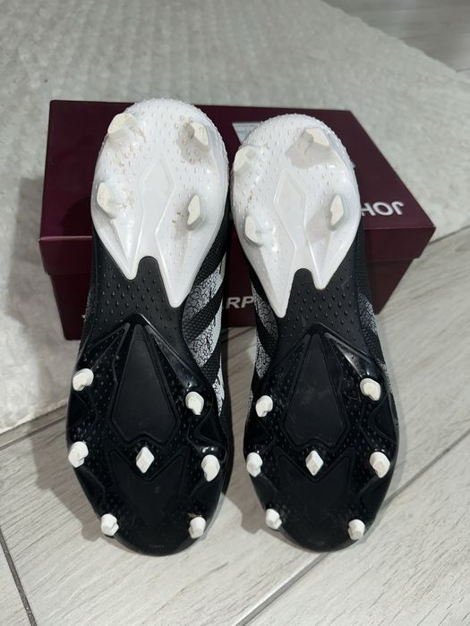 Ghete de fotbal Adidas Predator Freak.3