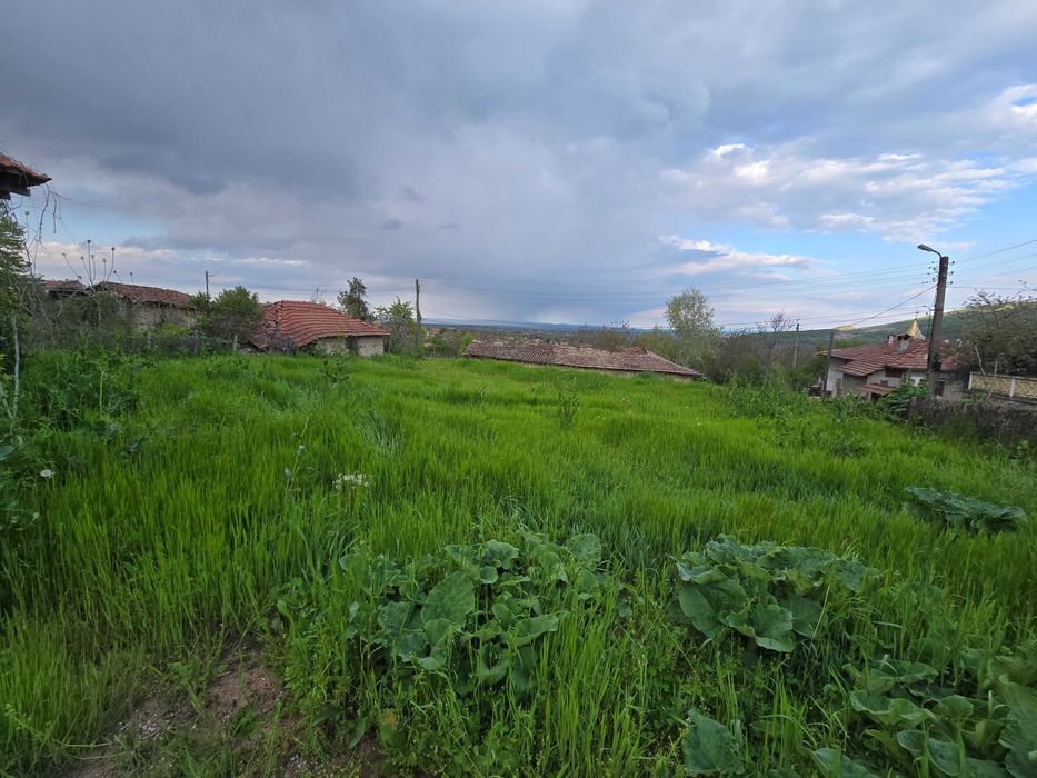 Парцел в село Самоводене