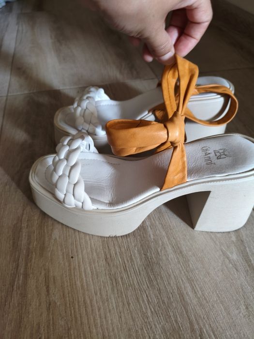 Сандали Gianni - естествена кожа