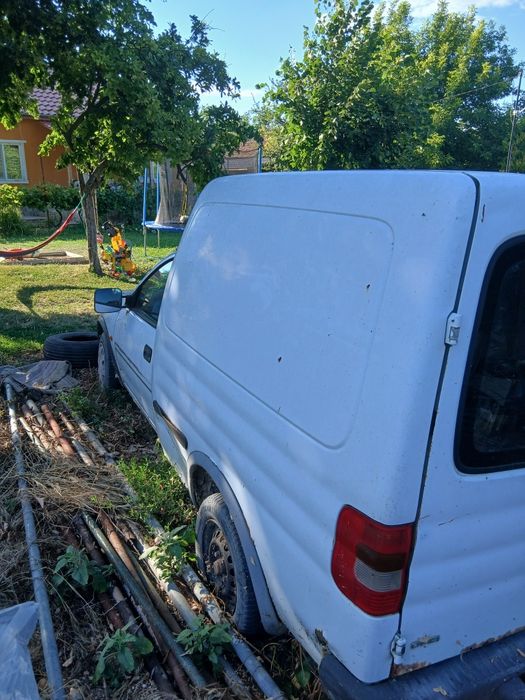 Баничарка в движение Opel Combo 1.7 cdti