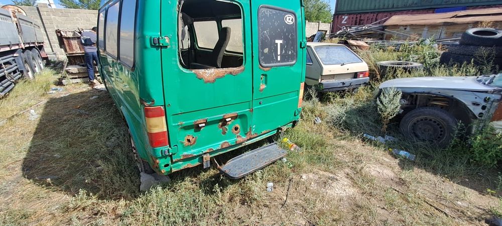 Продам форд транзит по запчастям