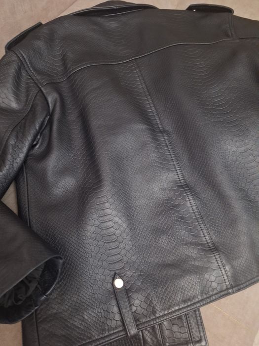 Продам натуральную дубленка.