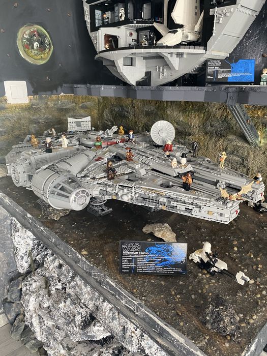 Milenium falcon  lego